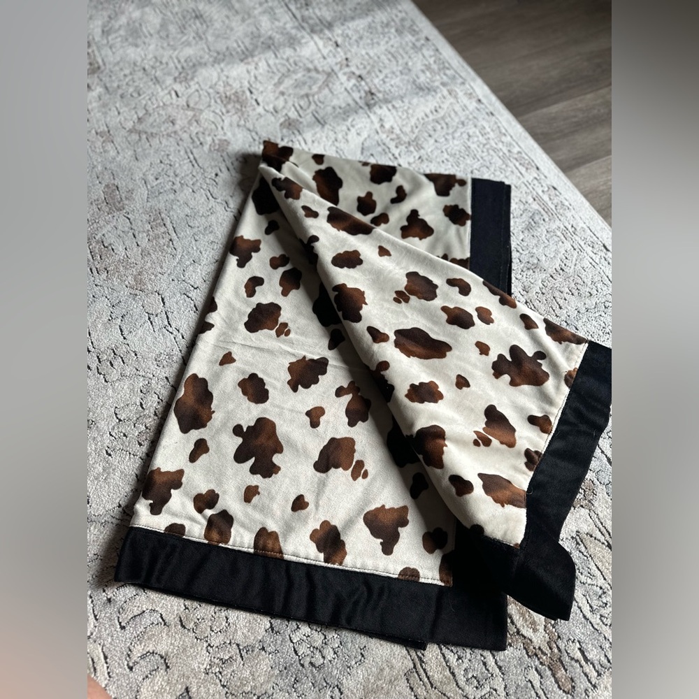 Thick Velvety Cow Print Blanket 64” x 39”